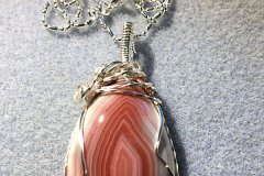wire-wrapped-agate