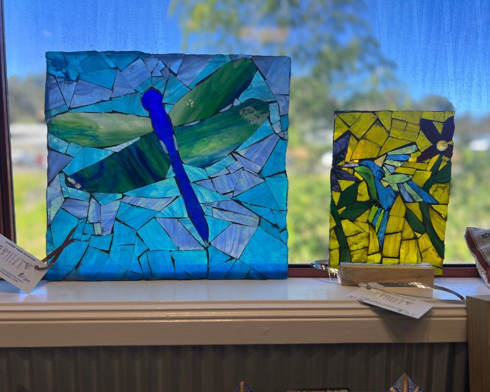 Monica Penders-Kruhska L - Dragonfly sun catcher