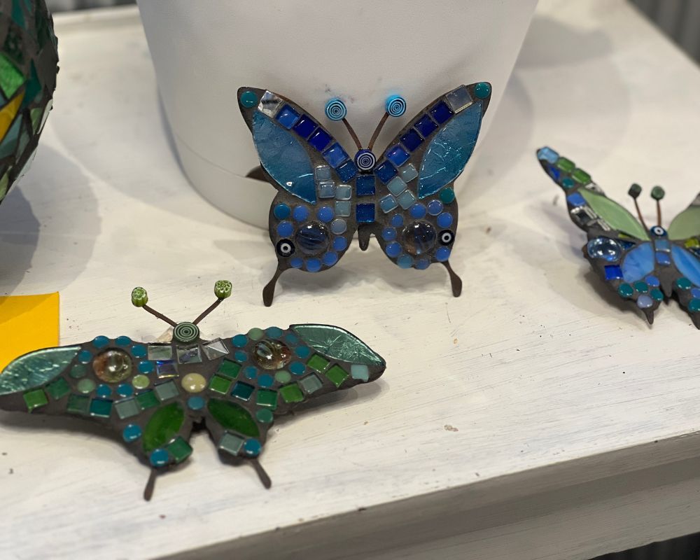 Monica Penders-Kruhska L - Glass mosaic butterflies