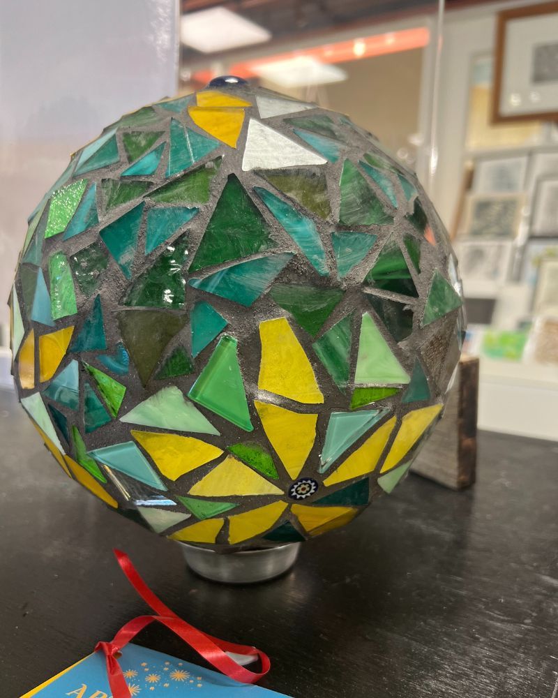 Monica Penders-Krushka - Glass mosaic garden gazing ball